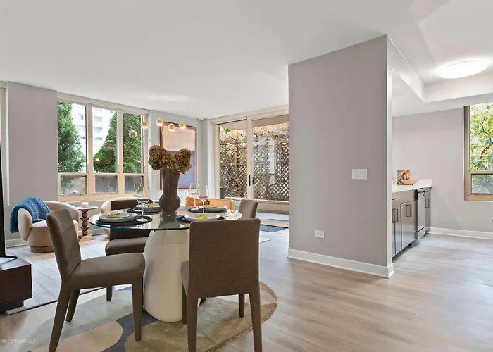 Apartment The Bernadin- Designer 3br Center With Balcony