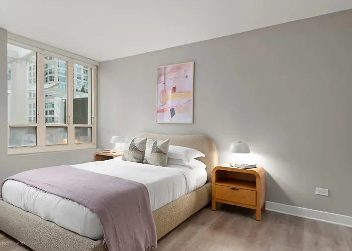 The Bernadin- Designer 3br Center With Balcony Apartment *