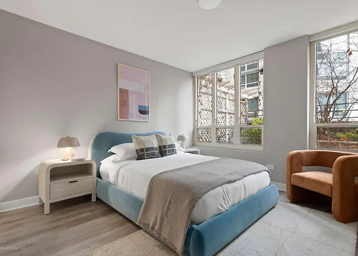 The Bernadin- Designer 3br Center With Balcony Apartment *