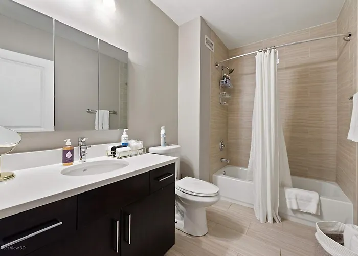 Apartment The Bernadin- Designer 3br Center With Balcony *