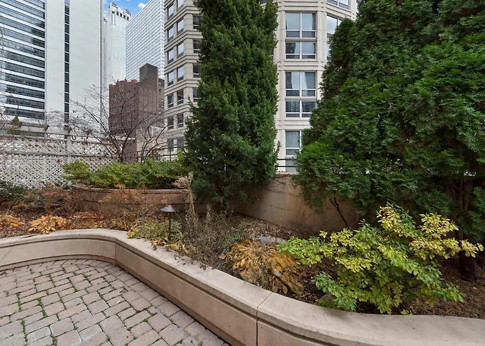 Apartment The Bernadin- Designer 3br Center With Balcony